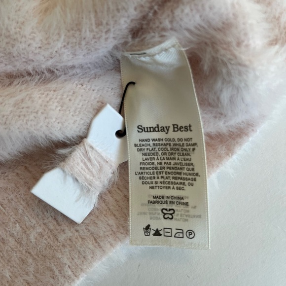 Sunday Best Kitten Crewneck Pale Pink Strawberry Puff Size XS Cozy Soft Luxe. - Picture 10 of 13